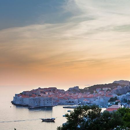 Apartment Dove With Sea View And Free Parking Dubrovnik Luaran gambar