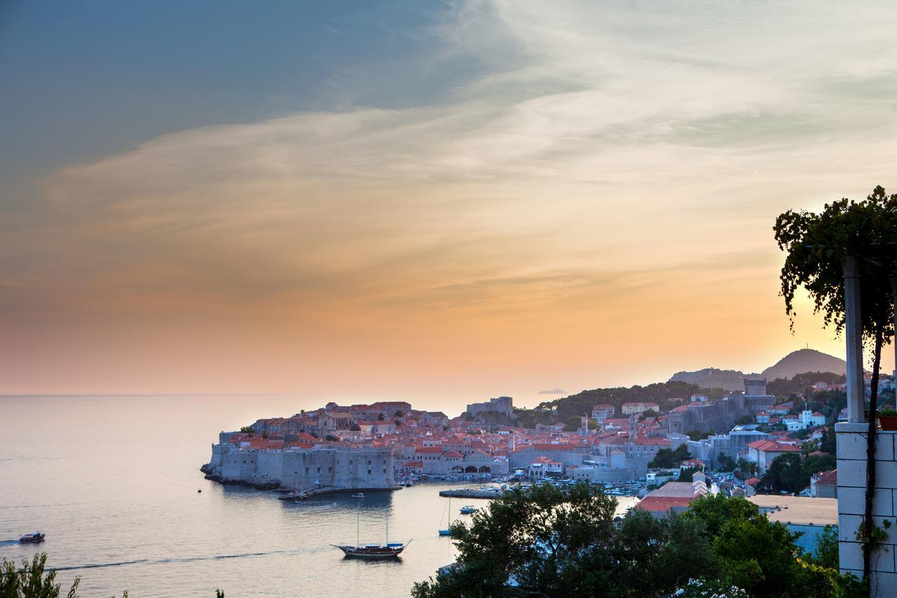 Apartment Dove With Sea View And Free Parking Dubrovnik Luaran gambar