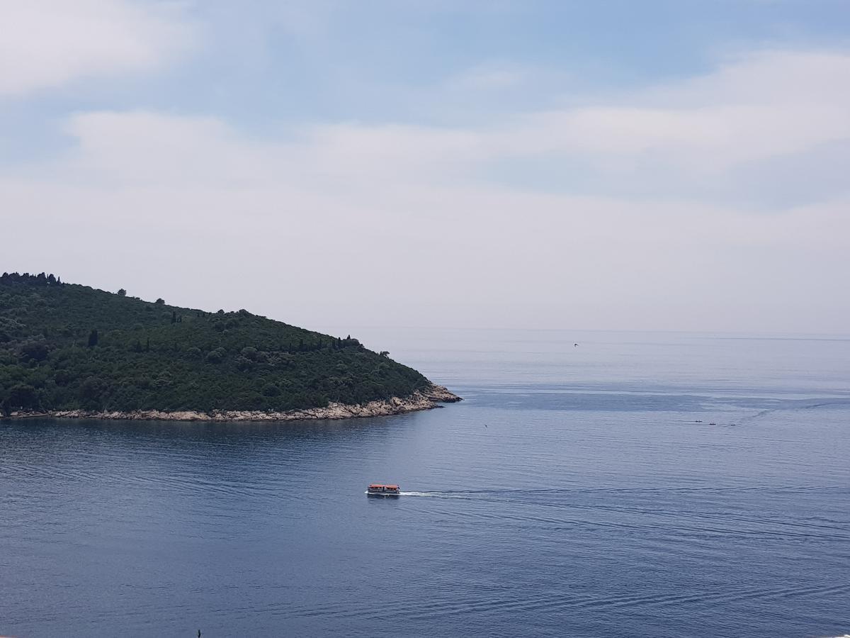 Apartment Dove With Sea View And Free Parking Dubrovnik Luaran gambar